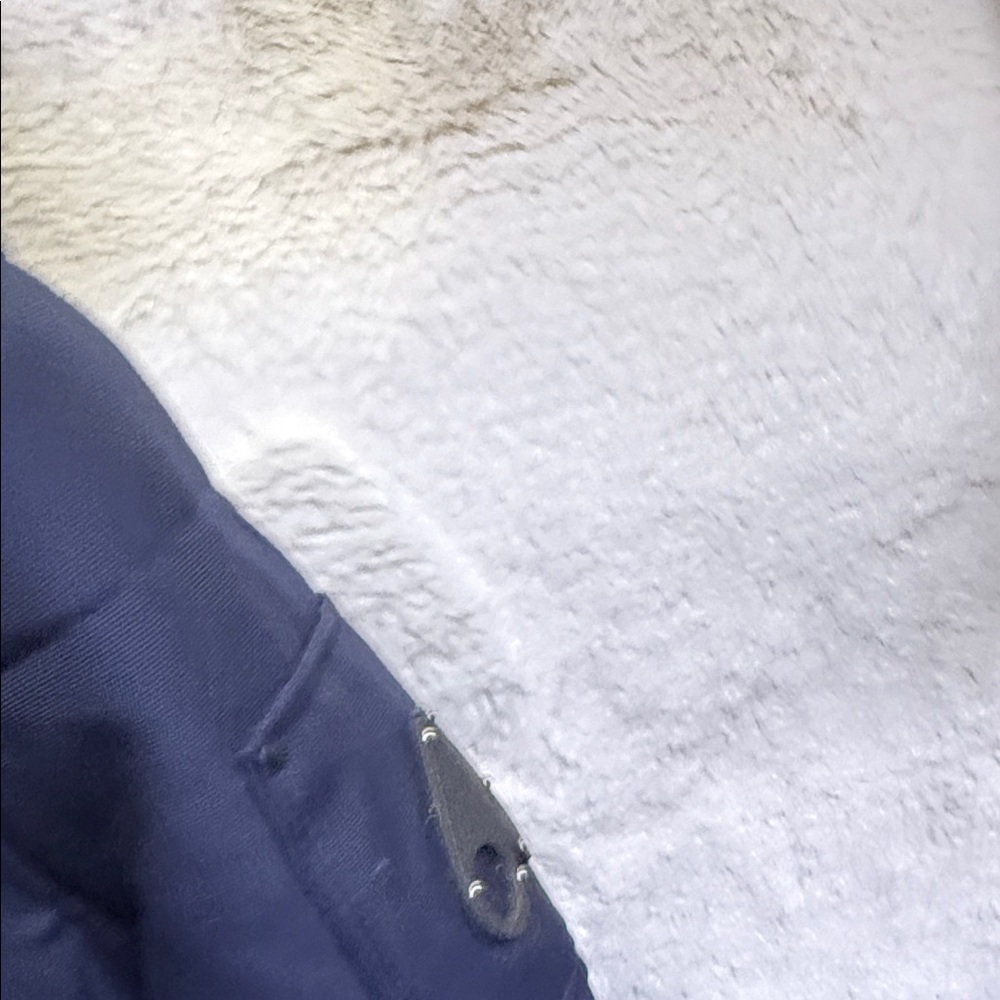 Moose Knuckles Dark Blue Hooded Puffer Jacket - Picture 7 of 8